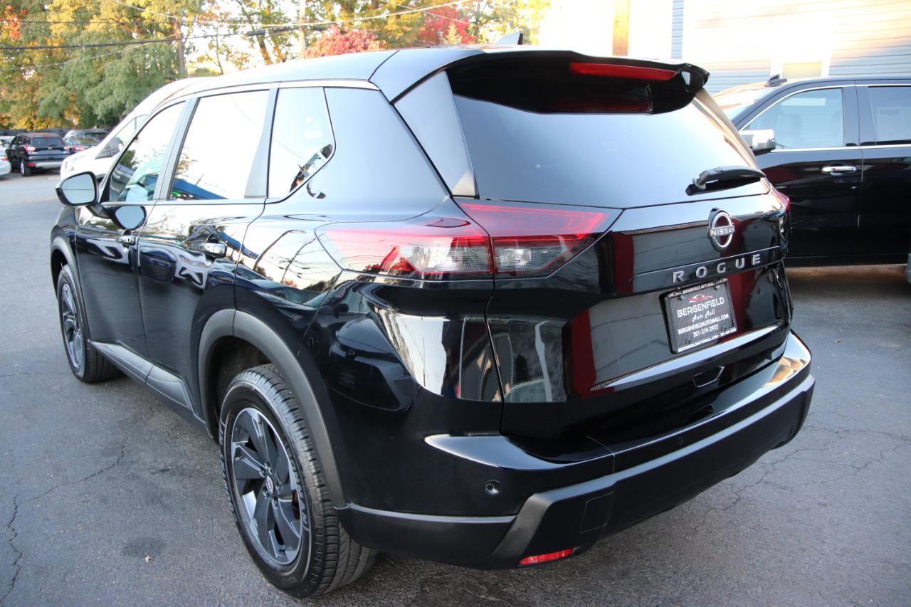 Nissan Rogue FWD SV 2025