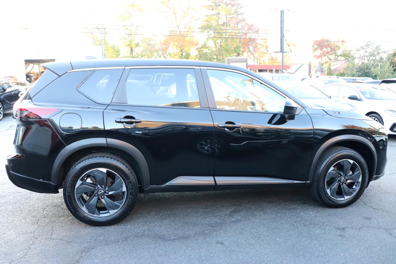Nissan Rogue FWD SV 2025