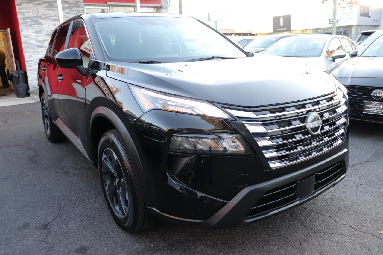 Nissan Rogue FWD SV 2025