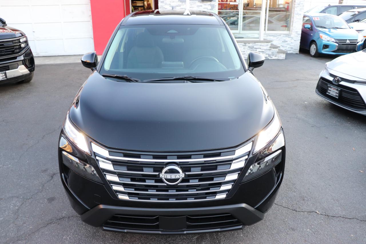 Nissan Rogue FWD SV 2025