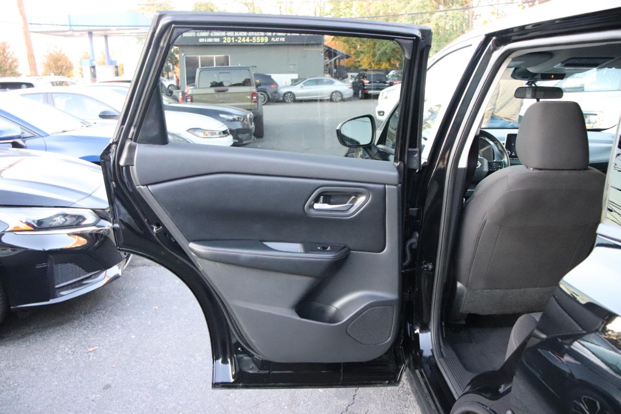 Nissan Rogue FWD SV 2025