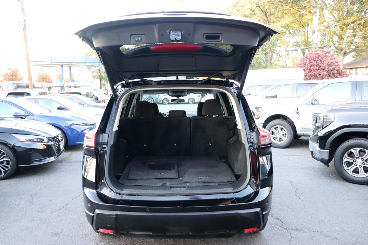 Nissan Rogue FWD SV 2025