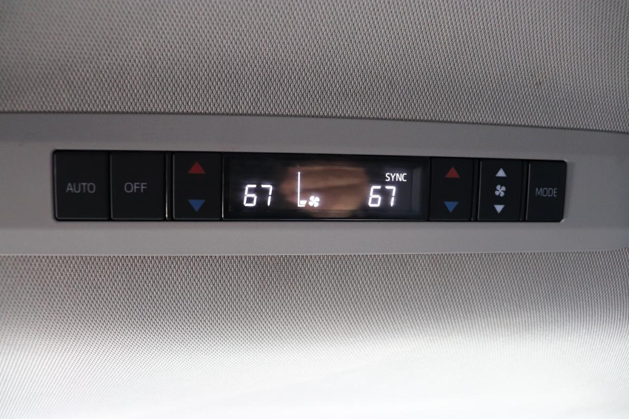 Toyota Sienna XLE FWD 8-Passenger (Natl) 2024