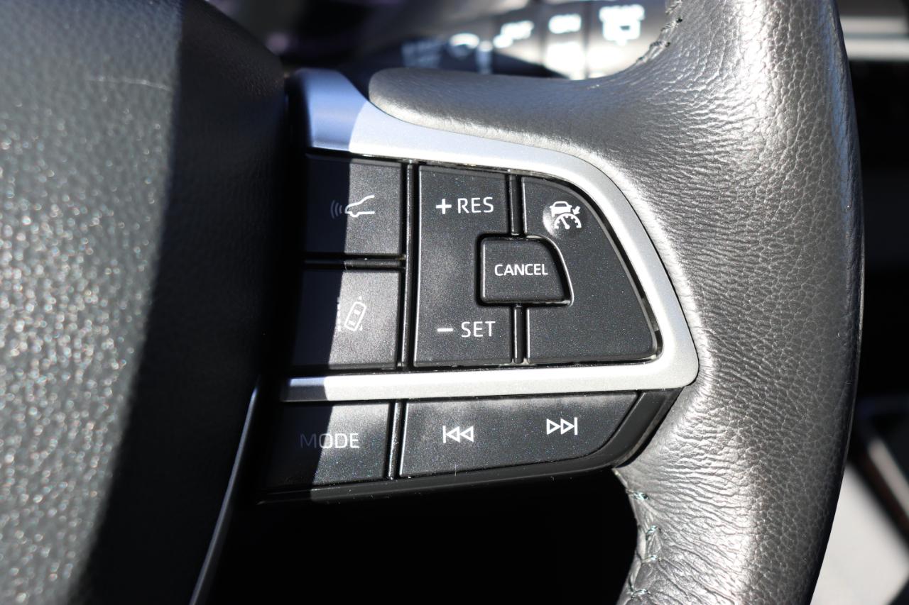 Toyota Sienna XLE FWD 8-Passenger (Natl) 2024