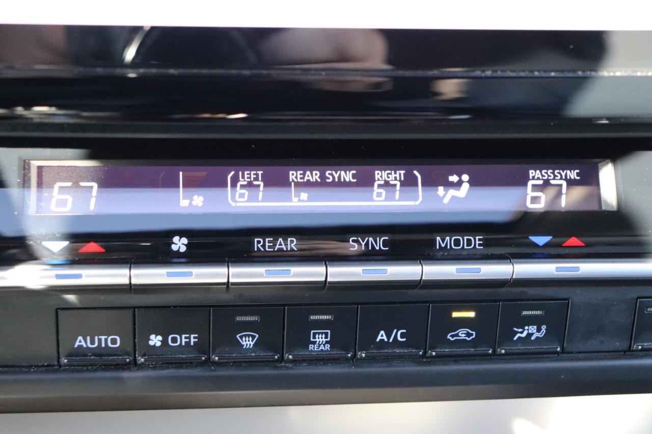 Toyota Sienna XLE FWD 8-Passenger (Natl) 2024