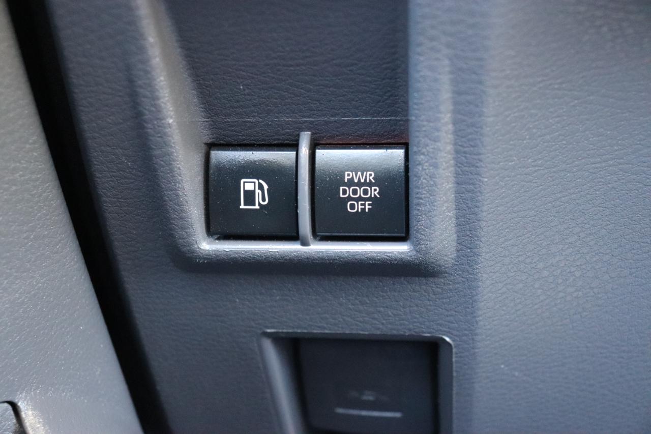 Toyota Sienna XLE FWD 8-Passenger (Natl) 2024