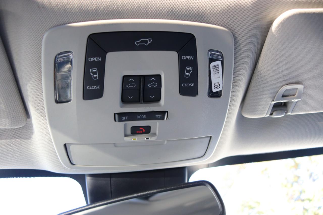 Toyota Sienna XLE FWD 8-Passenger (Natl) 2024