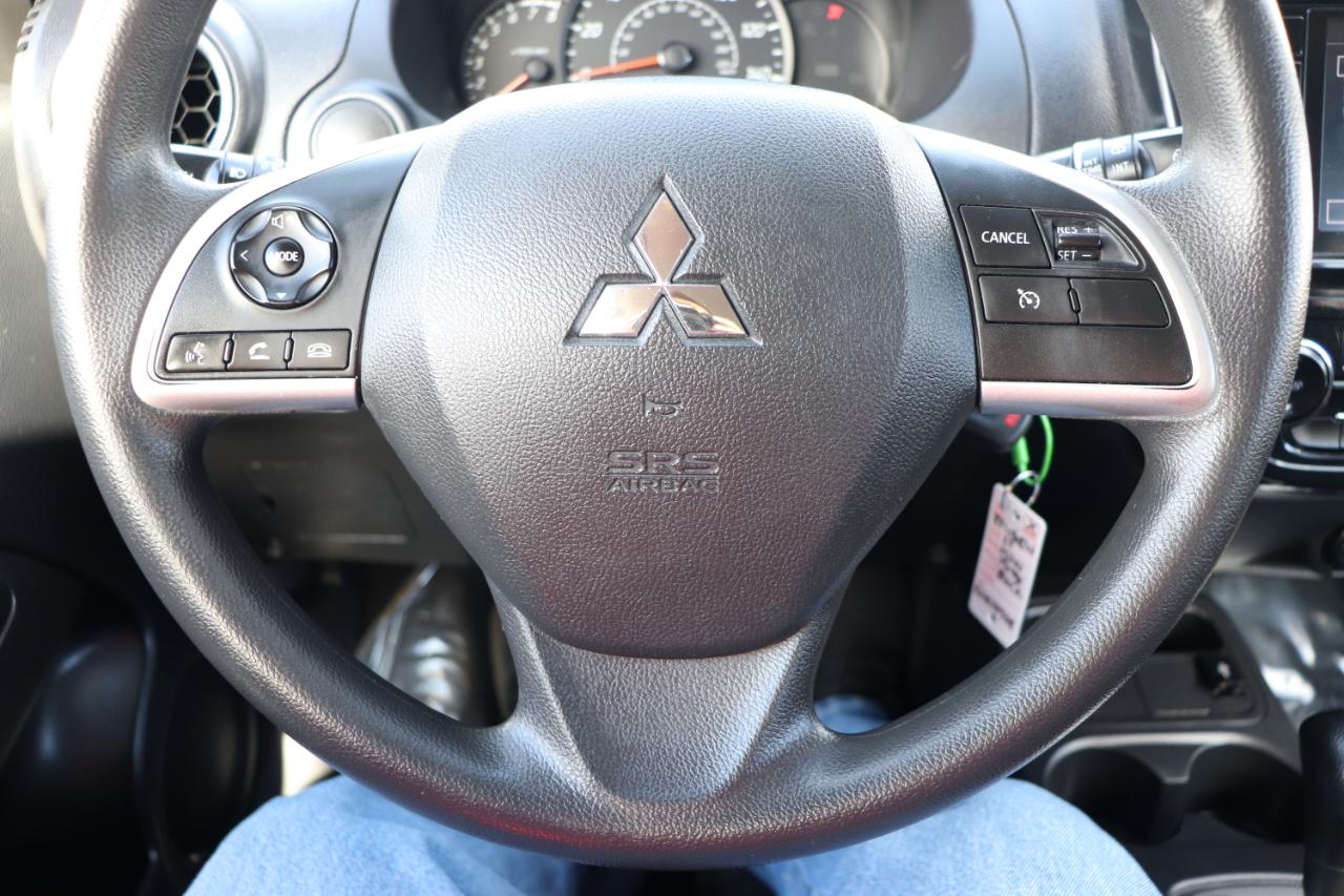 Mitsubishi Mirage ES CVT 2024