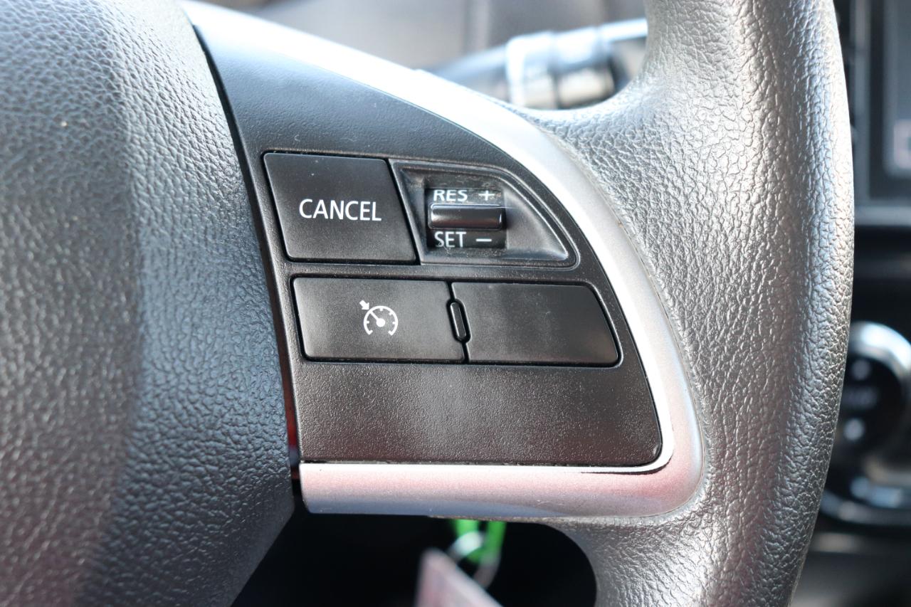 Mitsubishi Mirage ES CVT 2024