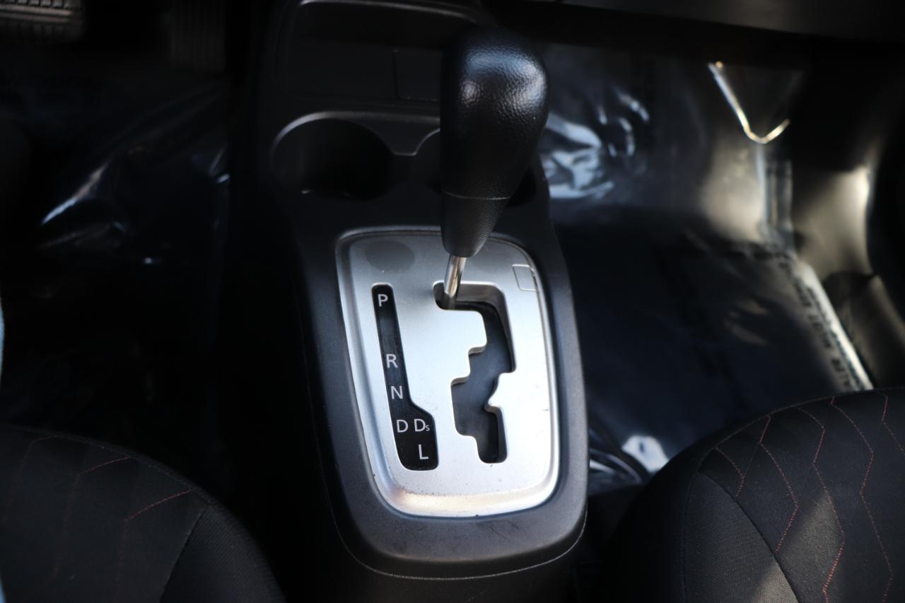 Mitsubishi Mirage ES CVT 2024