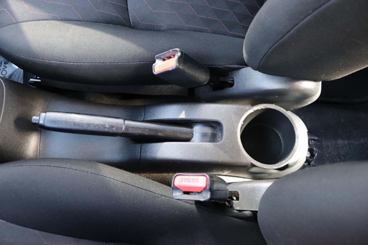 Mitsubishi Mirage ES CVT 2024