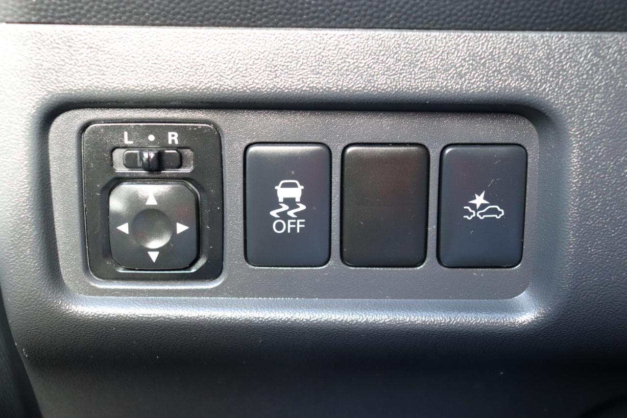 Mitsubishi Mirage ES CVT 2024