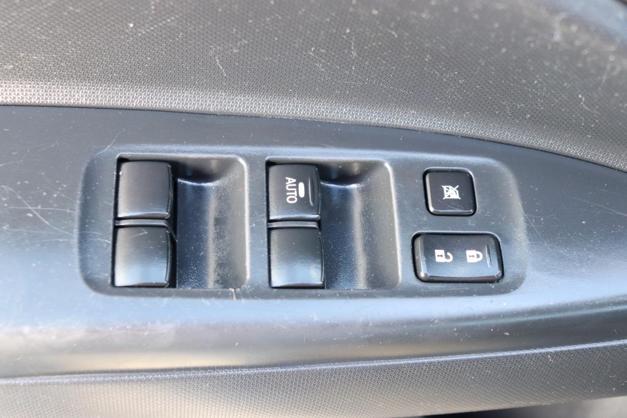 Mitsubishi Mirage ES CVT 2024