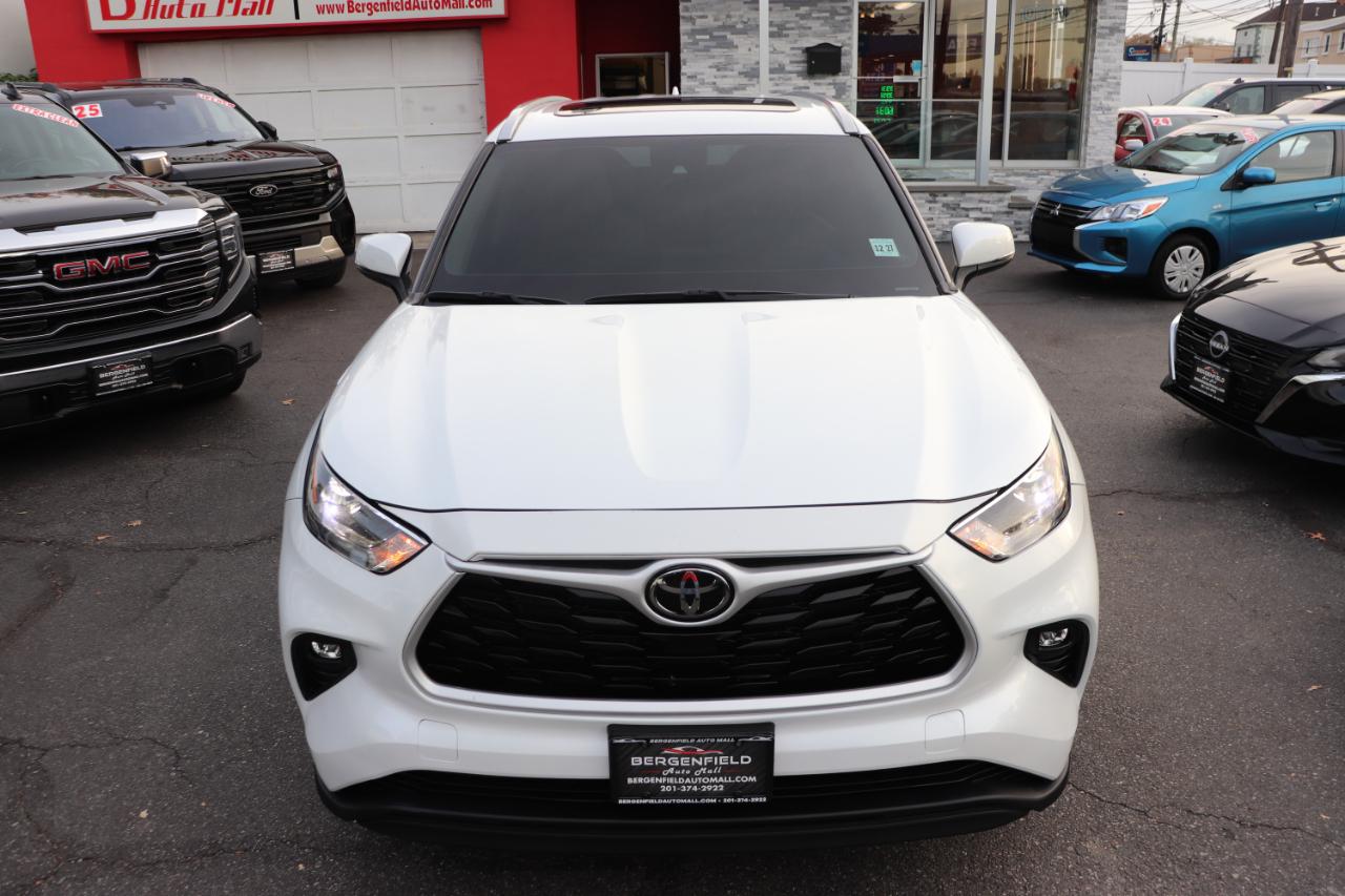 Toyota Highlander XLE AWD (Natl) 2023