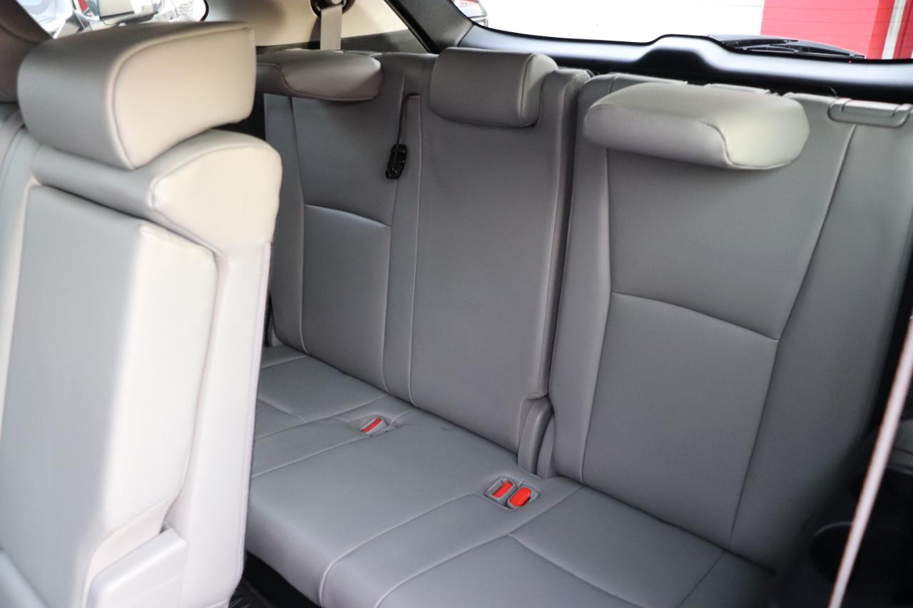 Toyota Highlander XLE AWD (Natl) 2023
