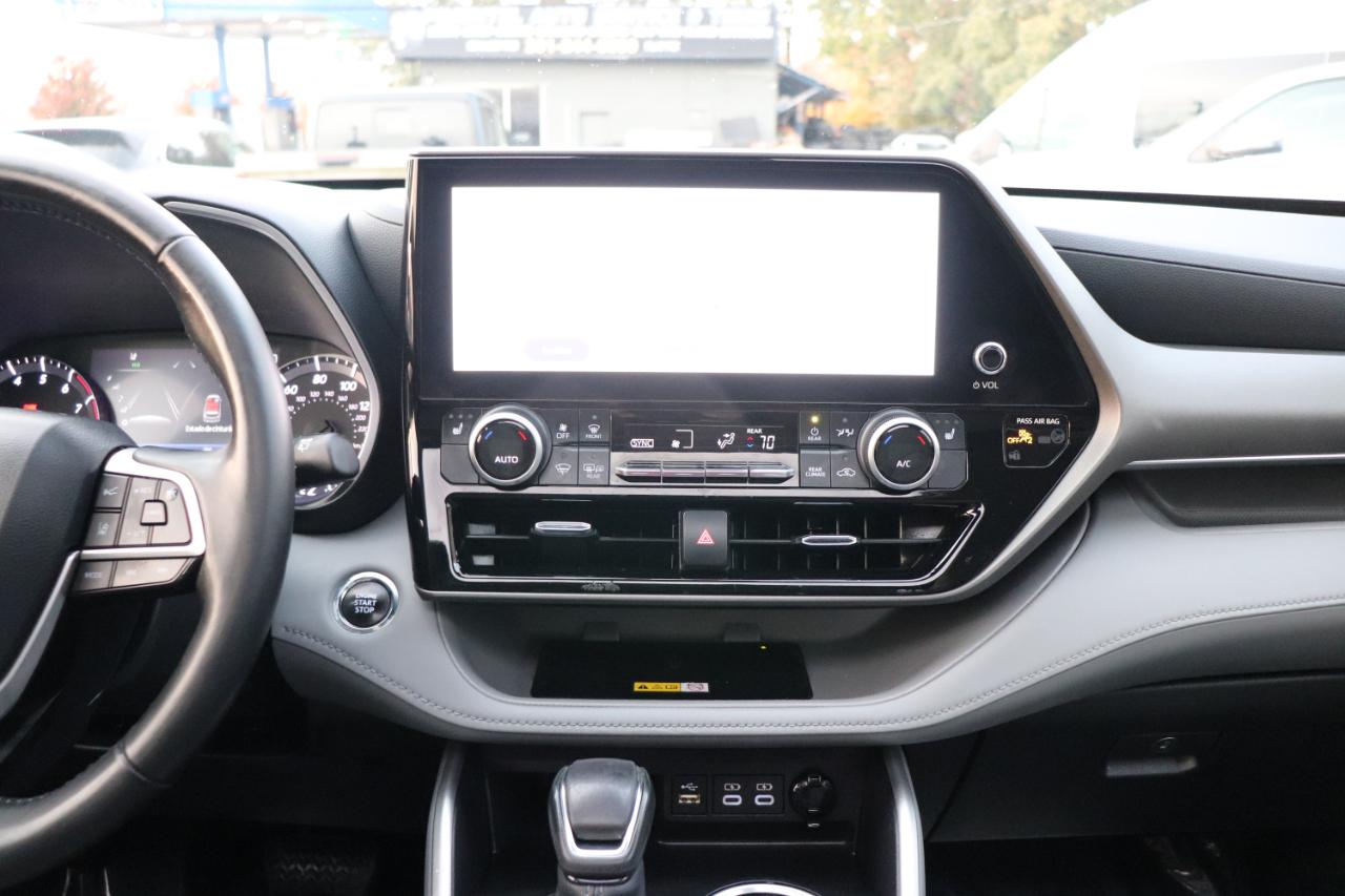 Toyota Highlander XLE AWD (Natl) 2023