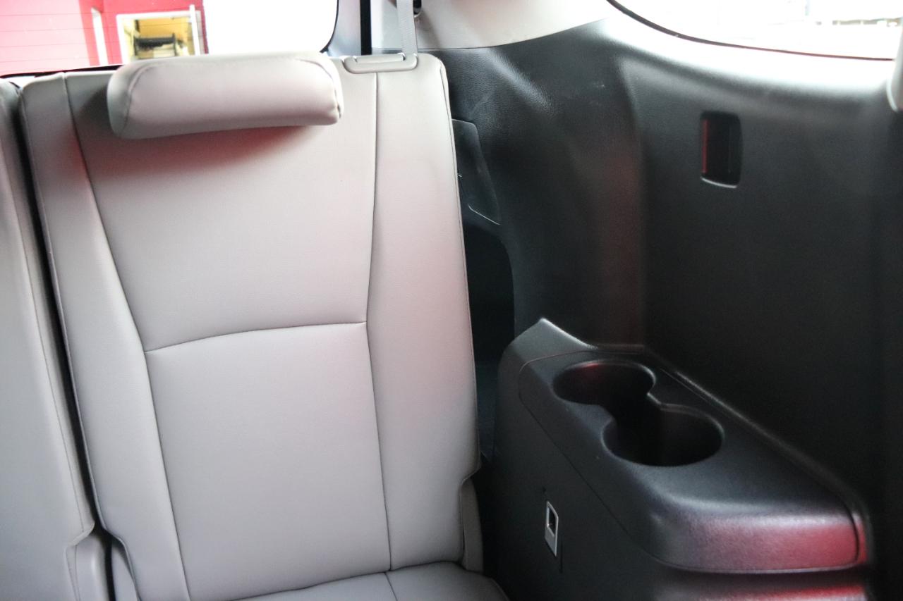 Toyota Highlander XLE AWD (Natl) 2023