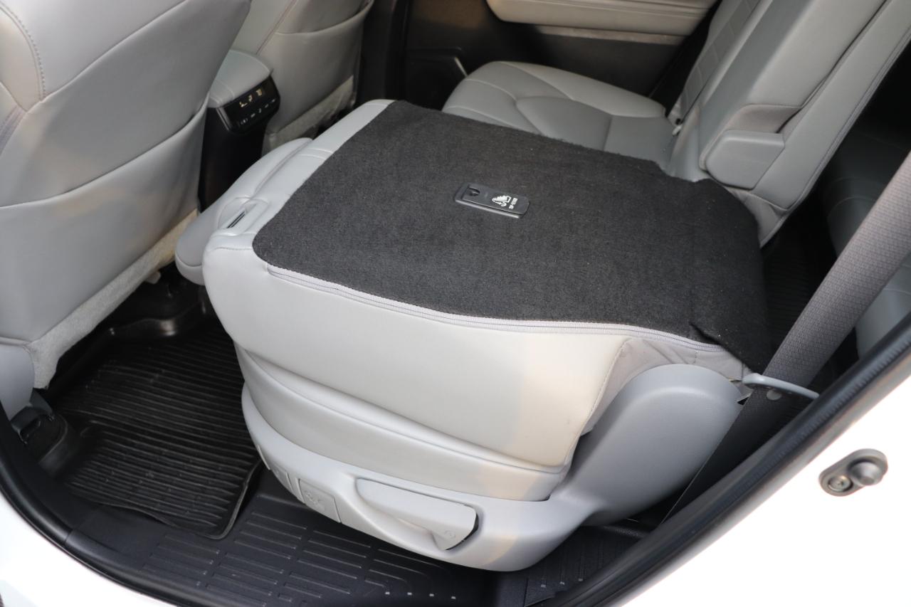 Toyota Highlander XLE AWD (Natl) 2023
