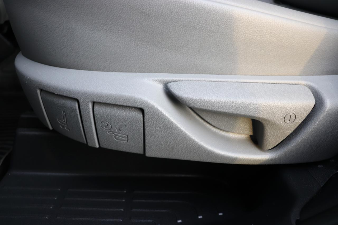 Toyota Highlander XLE AWD (Natl) 2023