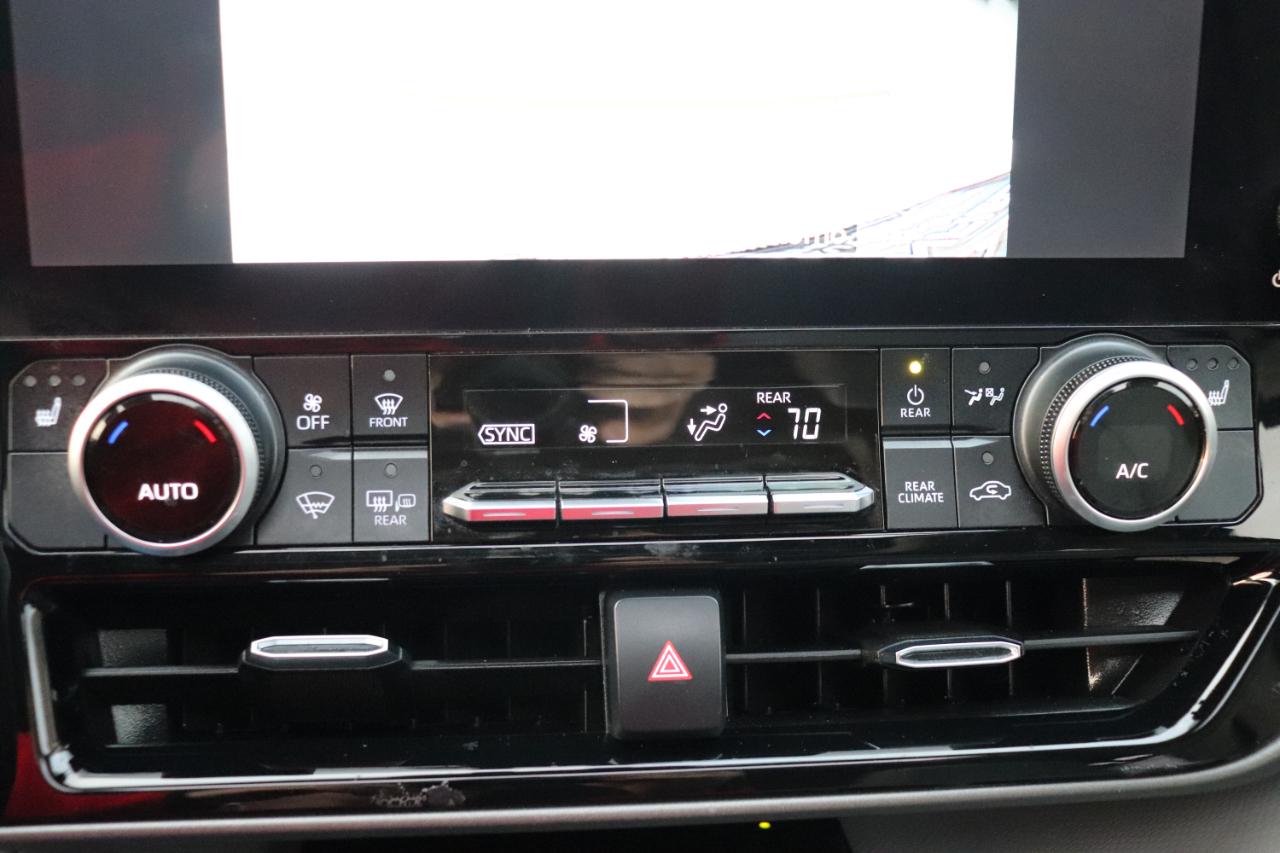 Toyota Highlander XLE AWD (Natl) 2023