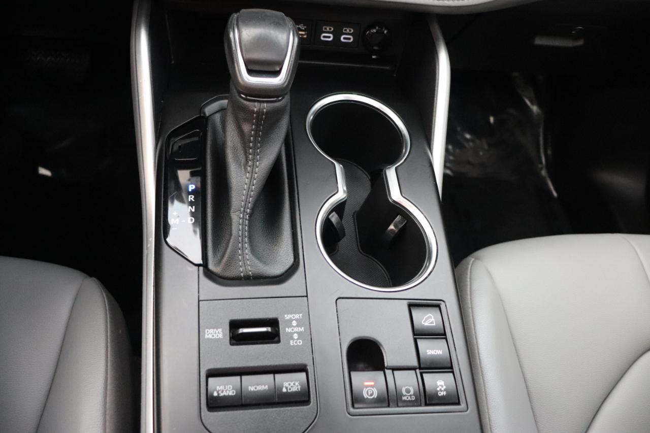 Toyota Highlander XLE AWD (Natl) 2023
