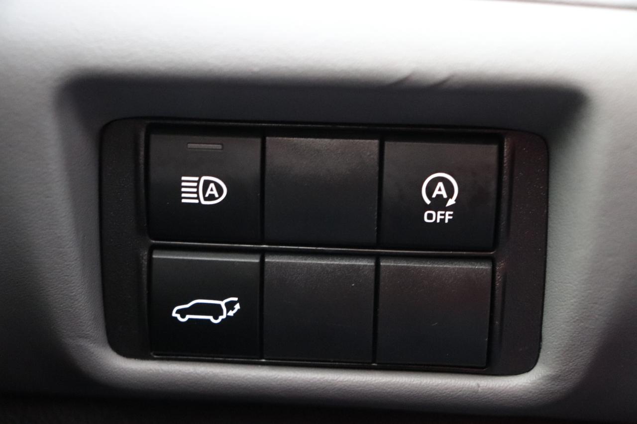 Toyota Highlander XLE AWD (Natl) 2023