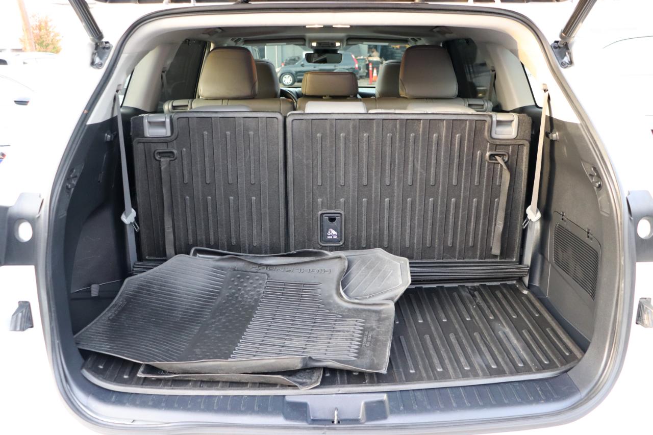 Toyota Highlander XLE AWD (Natl) 2023