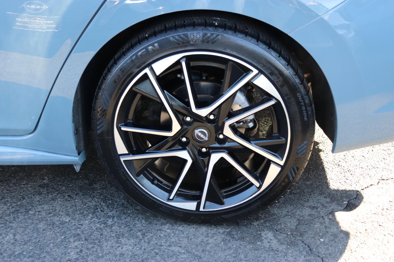 Nissan Sentra SR CVT 2025