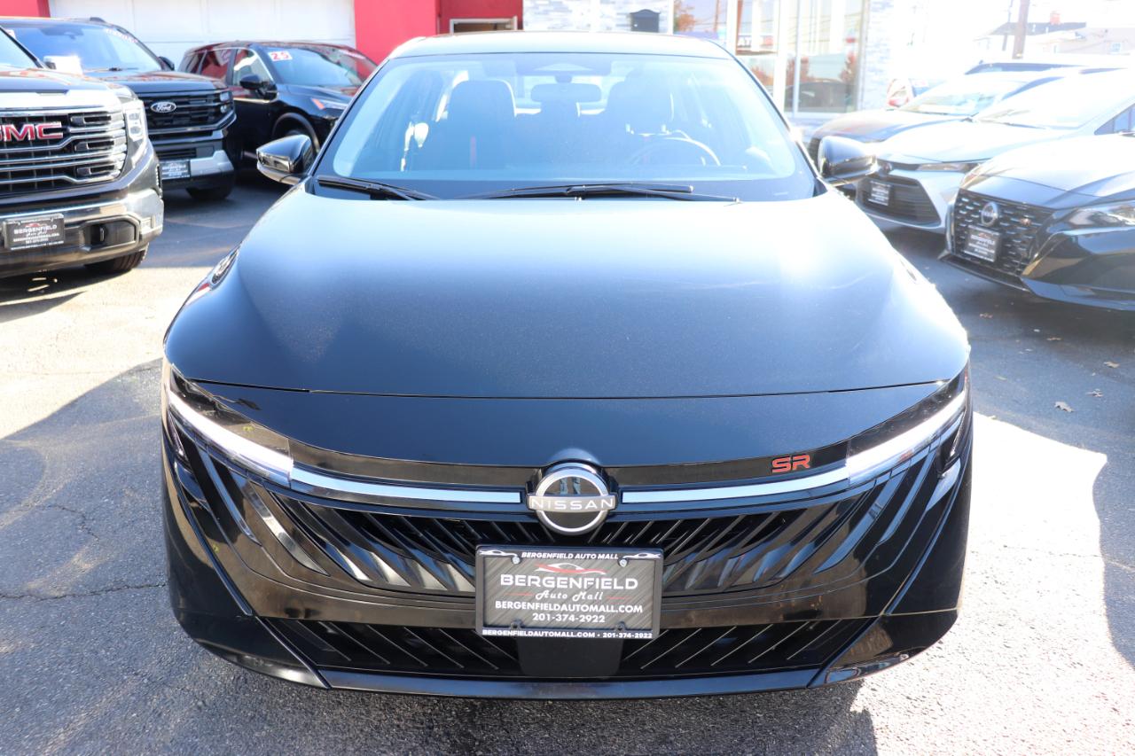 Nissan Sentra SR Sedan *Ltd Avail* 2026