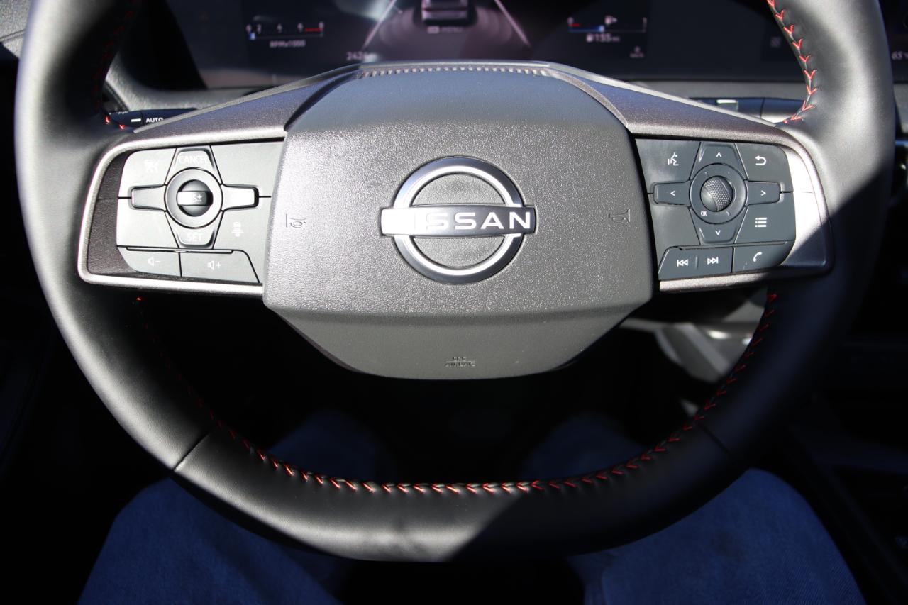 Nissan Sentra SR Sedan *Ltd Avail* 2026