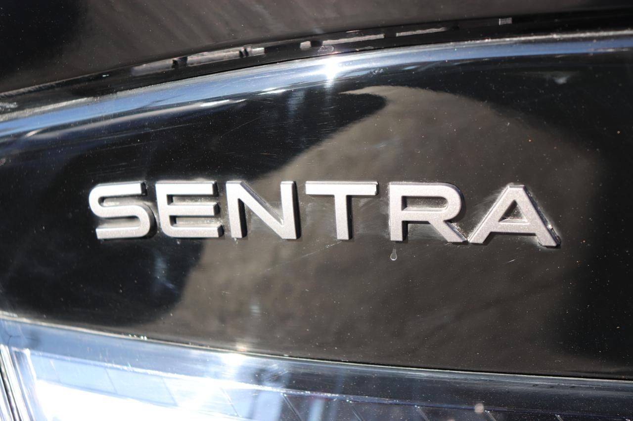 Nissan Sentra SR Sedan *Ltd Avail* 2026