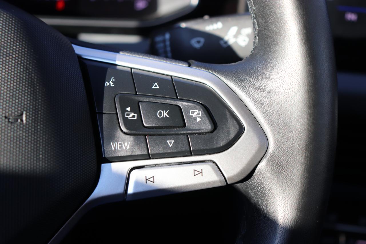 Volkswagen Jetta SE Auto 2025
