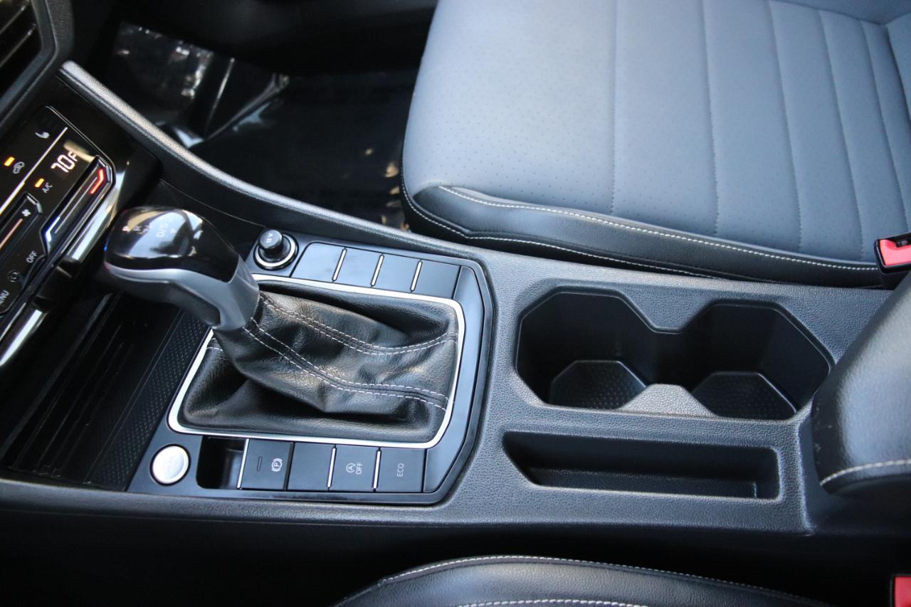 Volkswagen Jetta SE Auto 2025