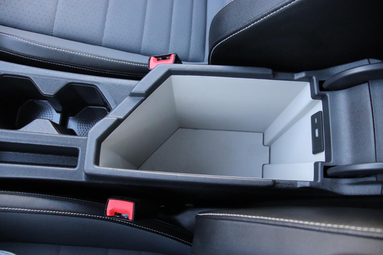 Volkswagen Jetta SE Auto 2025