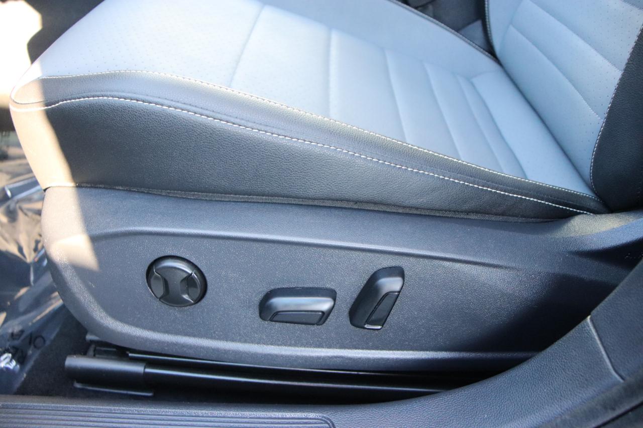 Volkswagen Jetta SE Auto 2025
