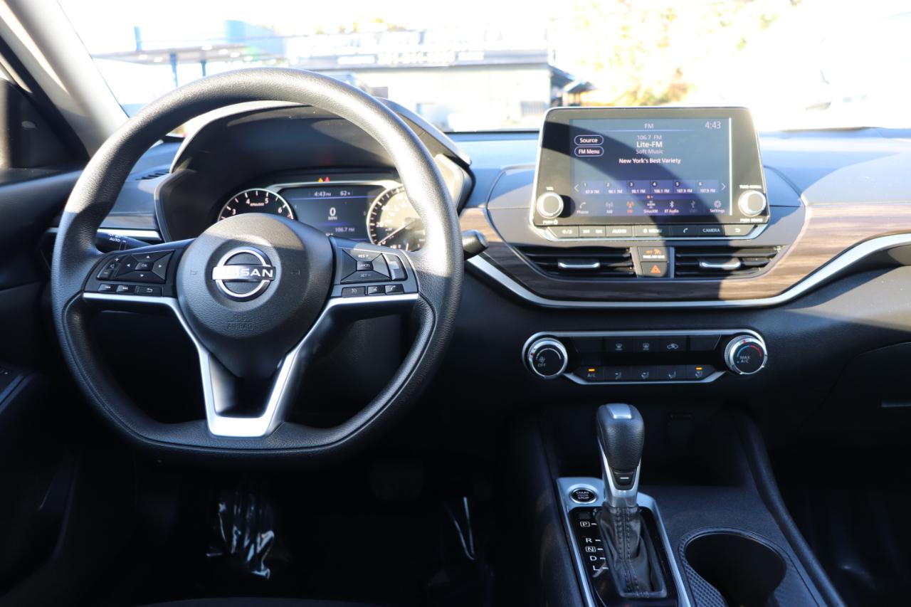 Nissan Altima SV FWD 2025