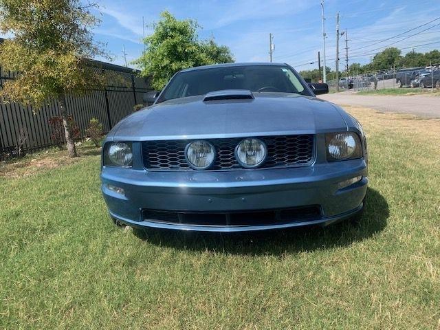 Ford Mustang GT Deluxe Coupe 2008
