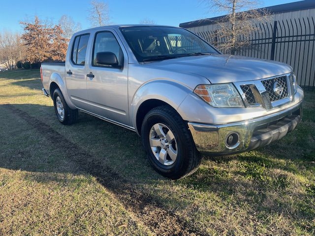 Nissan Frontier SE Crew Cab 2WD 2010
