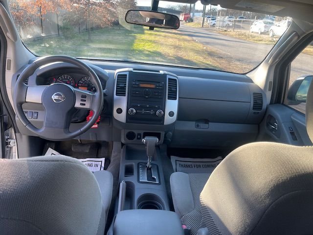 Nissan Frontier SE Crew Cab 2WD 2010