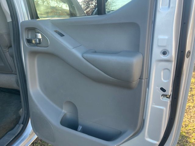 Nissan Frontier SE Crew Cab 2WD 2010