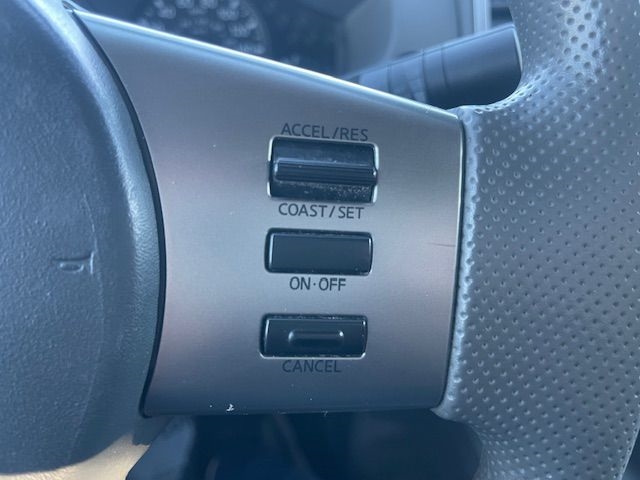 Nissan Frontier SE Crew Cab 2WD 2010