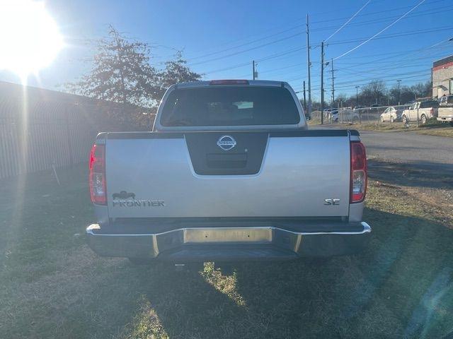 Nissan Frontier SE Crew Cab 2WD 2010