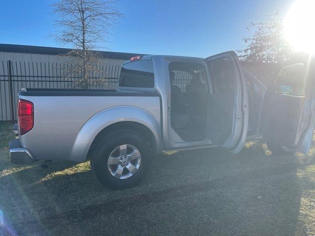 Nissan Frontier SE Crew Cab 2WD 2010