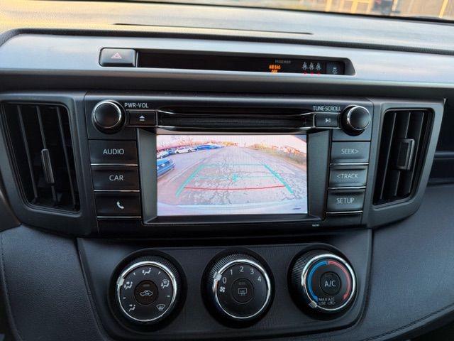 Toyota RAV4 LE AWD 2018