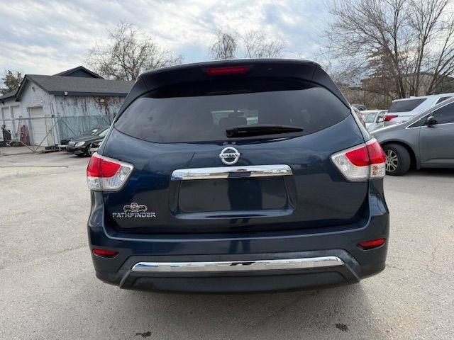 Nissan Pathfinder S 2WD 2013