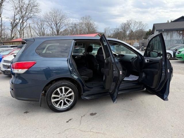 Nissan Pathfinder S 2WD 2013