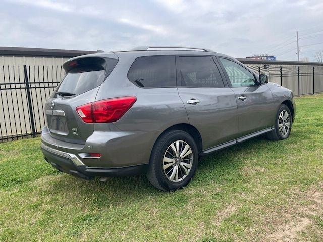 Nissan Pathfinder SL 4WD 2020