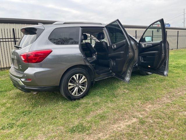 Nissan Pathfinder SL 4WD 2020