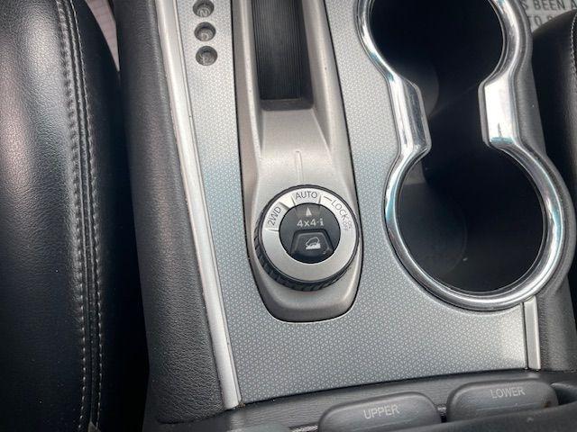 Nissan Pathfinder SL 4WD 2020