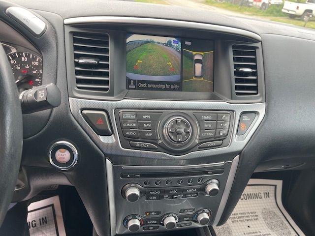 Nissan Pathfinder SL 4WD 2020